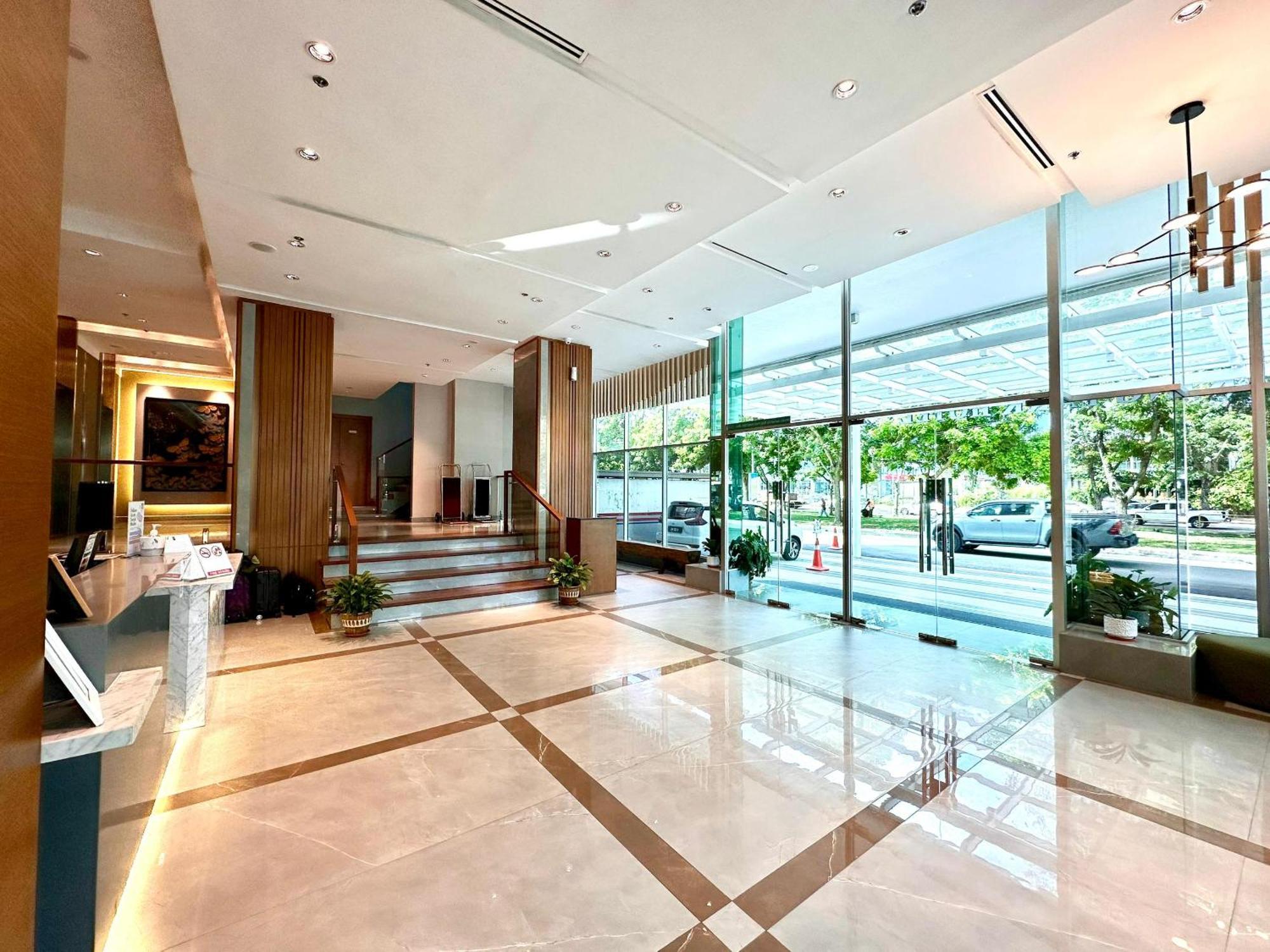King Park Hotel Kota Kinabalu Exterior foto